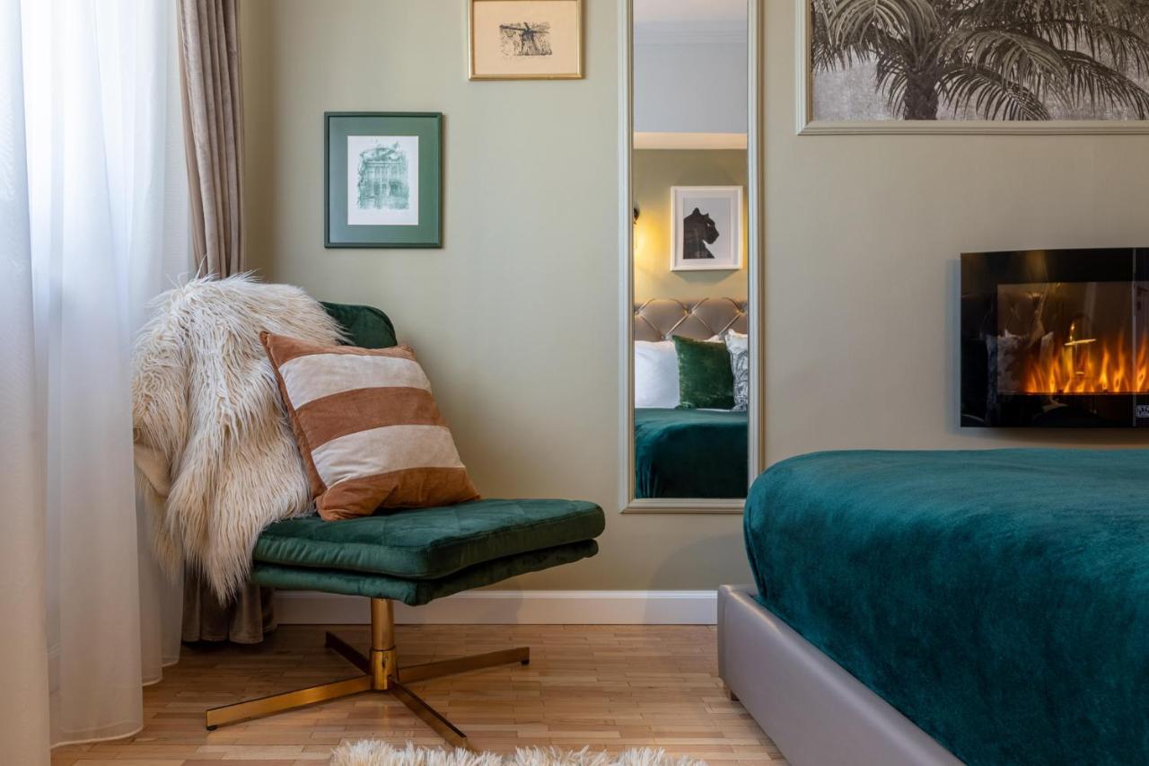 Bagheera'S Den Villa Bucureşti Ngoại thất bức ảnh