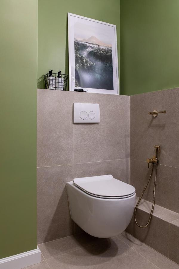Bagheera'S Den Villa Bucureşti Ngoại thất bức ảnh